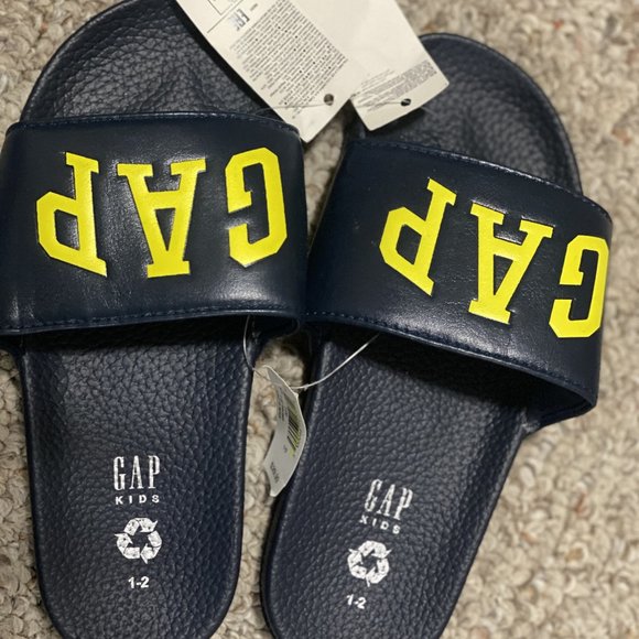 Gap Kids Logo Slide-On Sandals | Color: Blue | Size: 1-2 - Picture 1 of 3